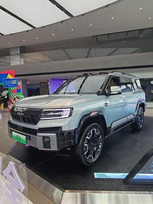 东莞337比亚迪方程豹硬派越野的爆款，英菲尼迪35周年与你共成长